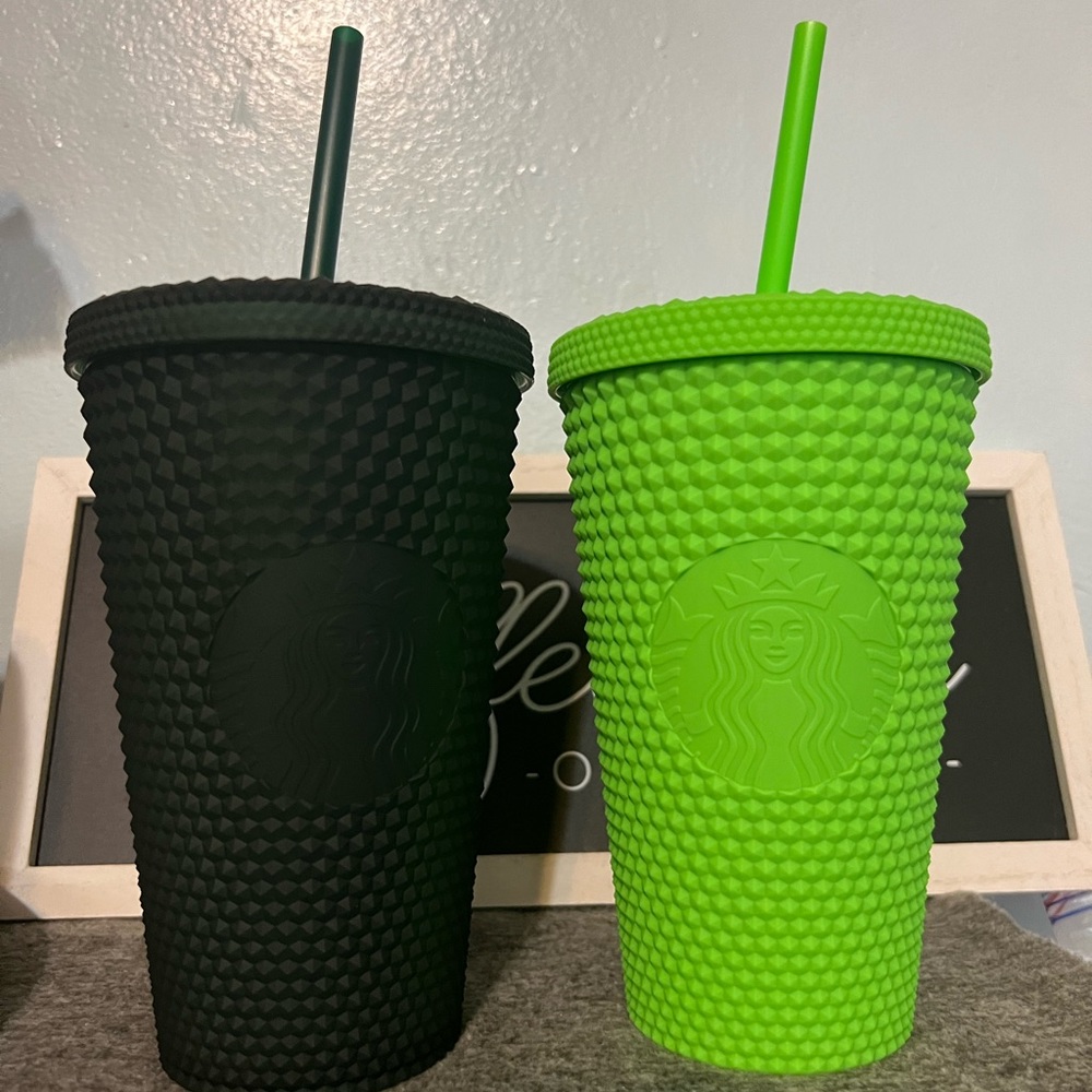 Starbucks grande cups
